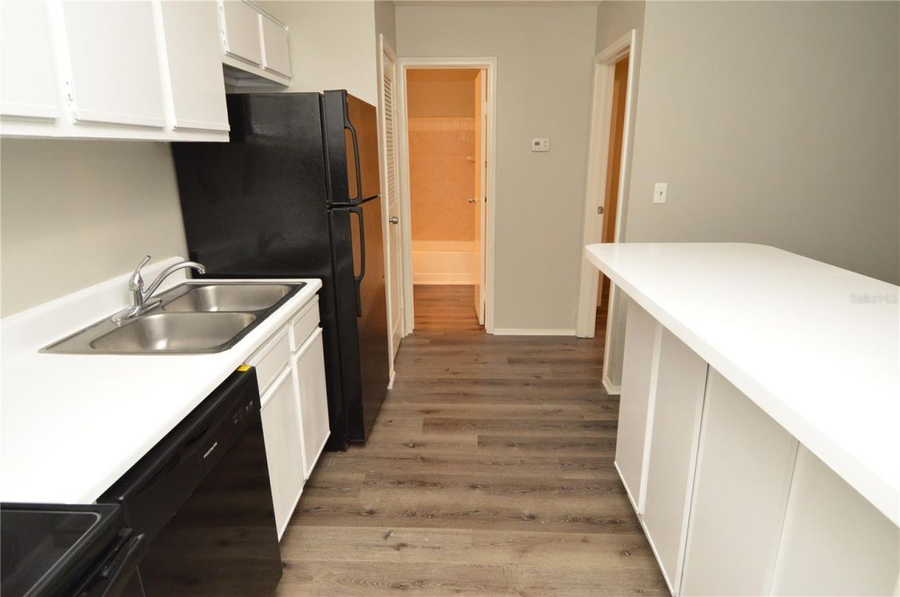 1400 Gandy Boulevard N, Unit 1107, Saint Petersburg, FL 33702 Photo