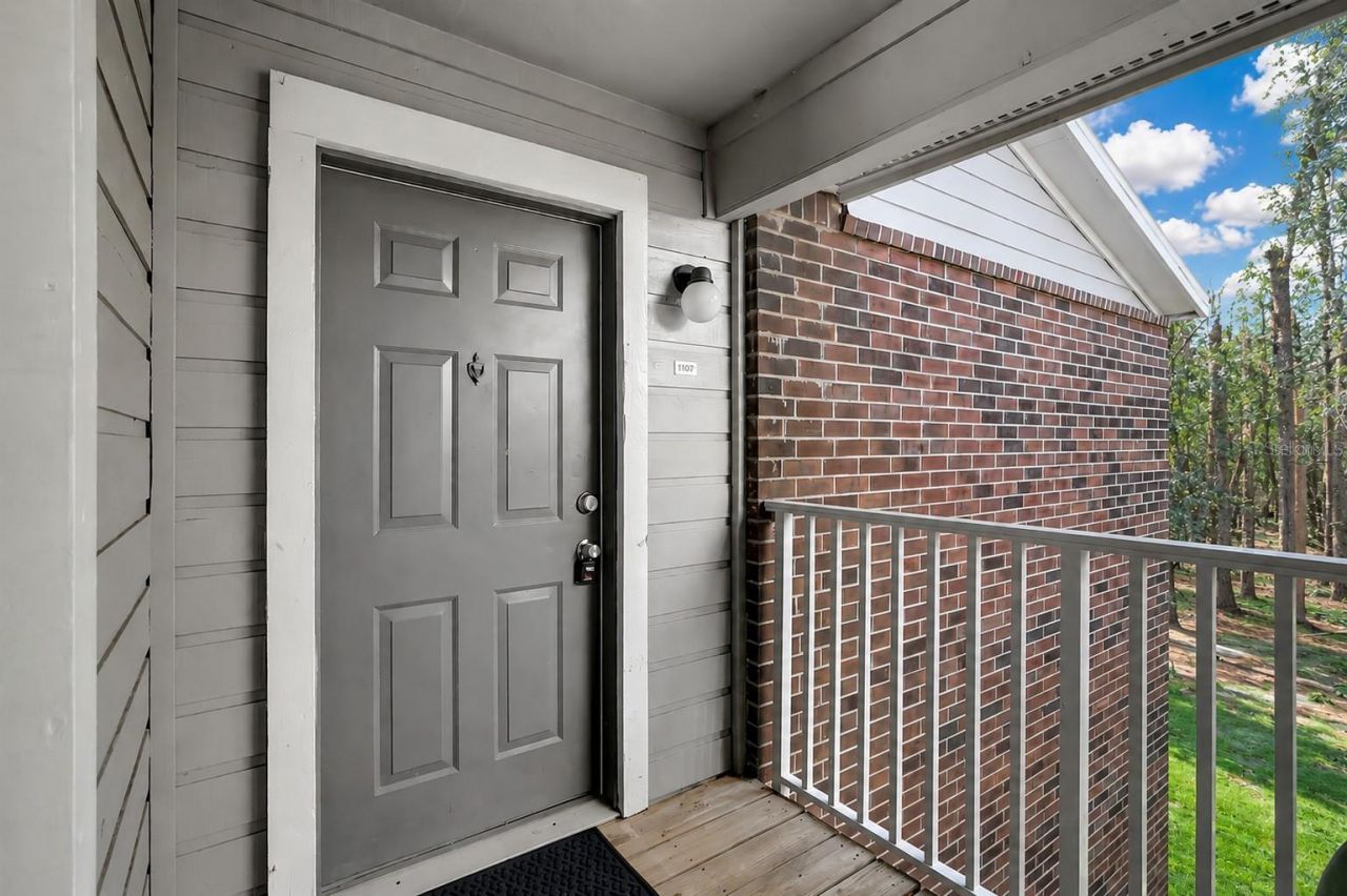 1400 Gandy Boulevard N, Unit 1107, Saint Petersburg, FL 33702 Photo