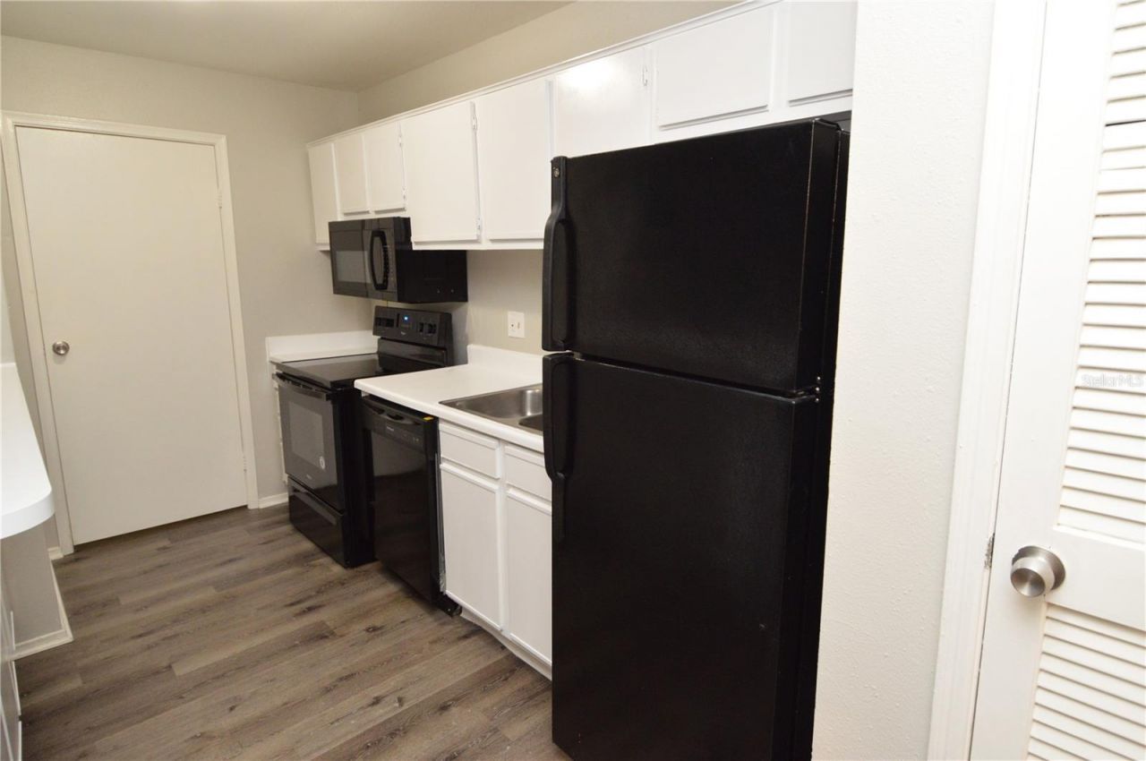 1400 Gandy Boulevard N, Unit 1107, Saint Petersburg, FL 33702 Photo