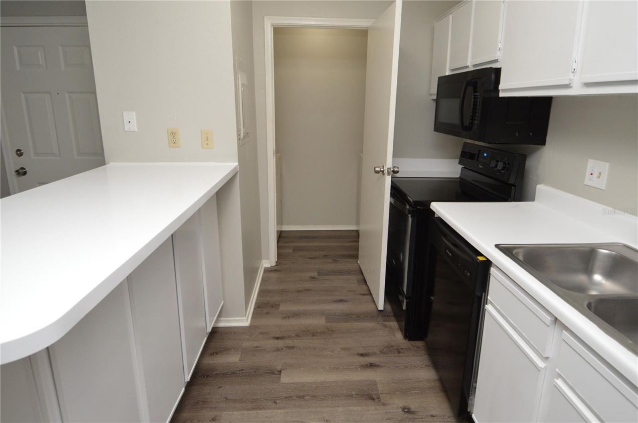1400 Gandy Boulevard N, Unit 1107, Saint Petersburg, FL 33702 Photo