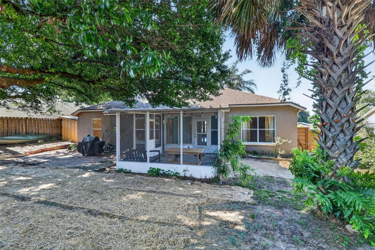 131 Madrona Drive , Eustis, FL 32726 Photo