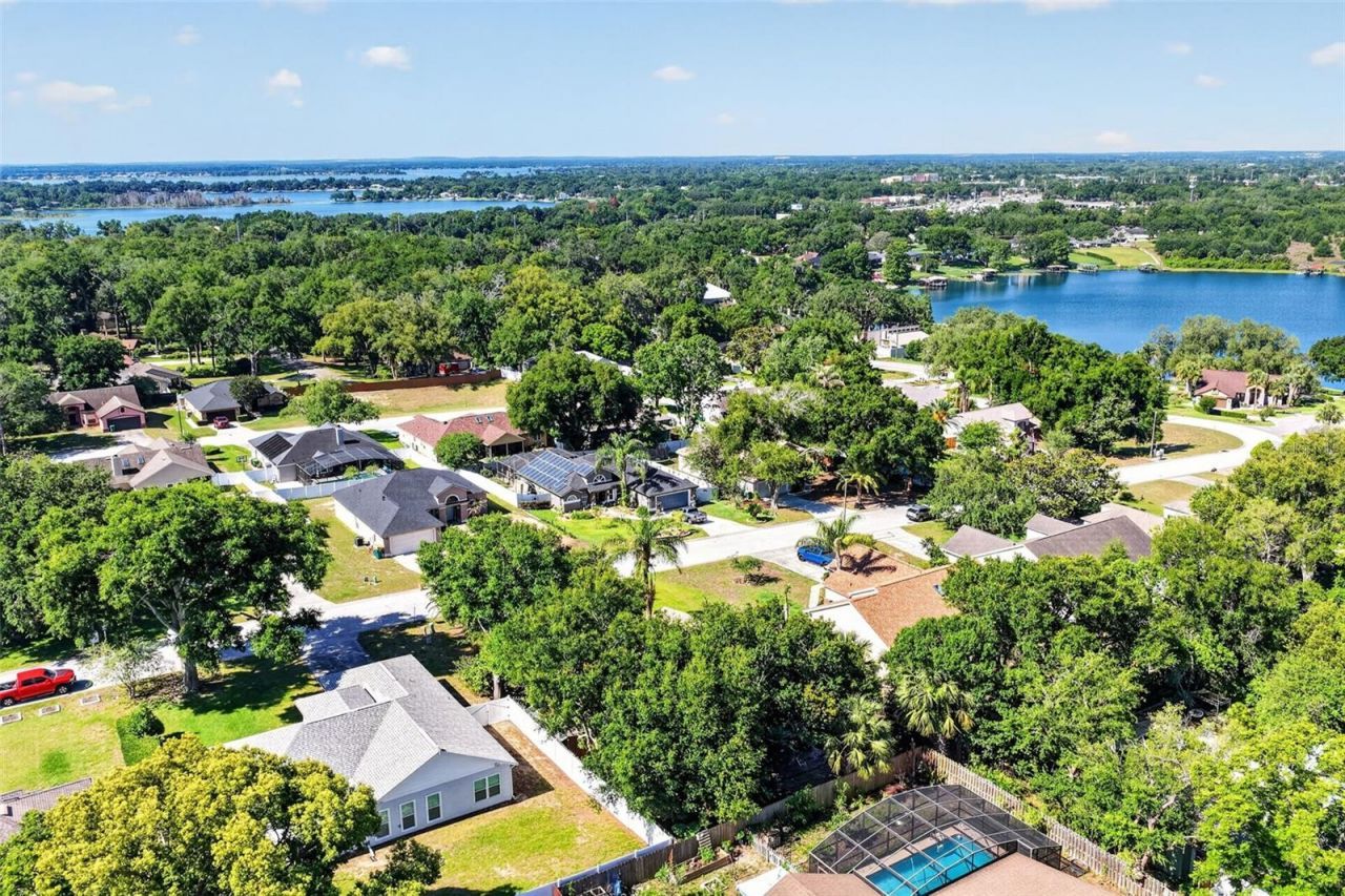 131 Madrona Drive , Eustis, FL 32726 Photo
