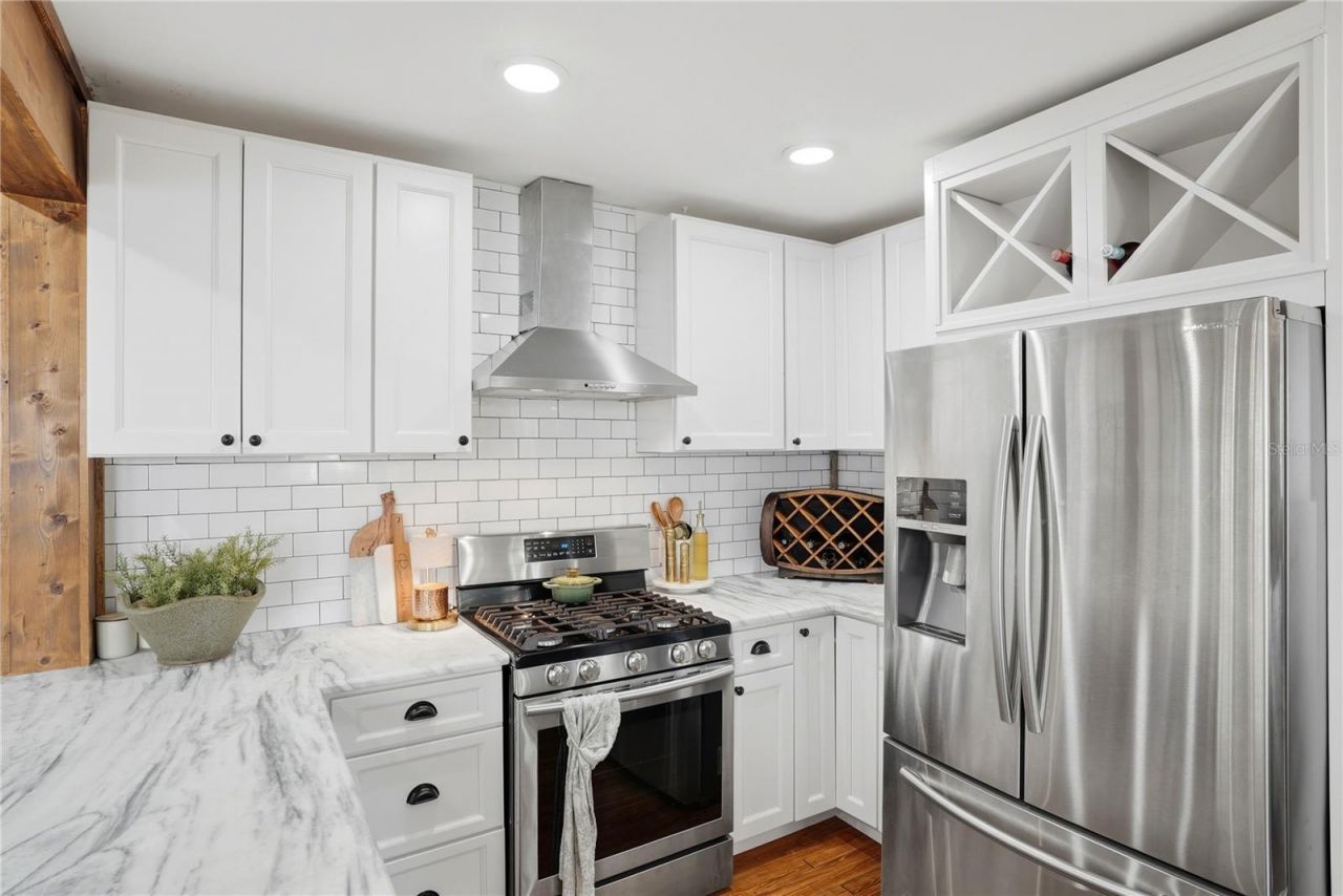 1011 14th Street N, Saint Petersburg, FL 33705 Photo
