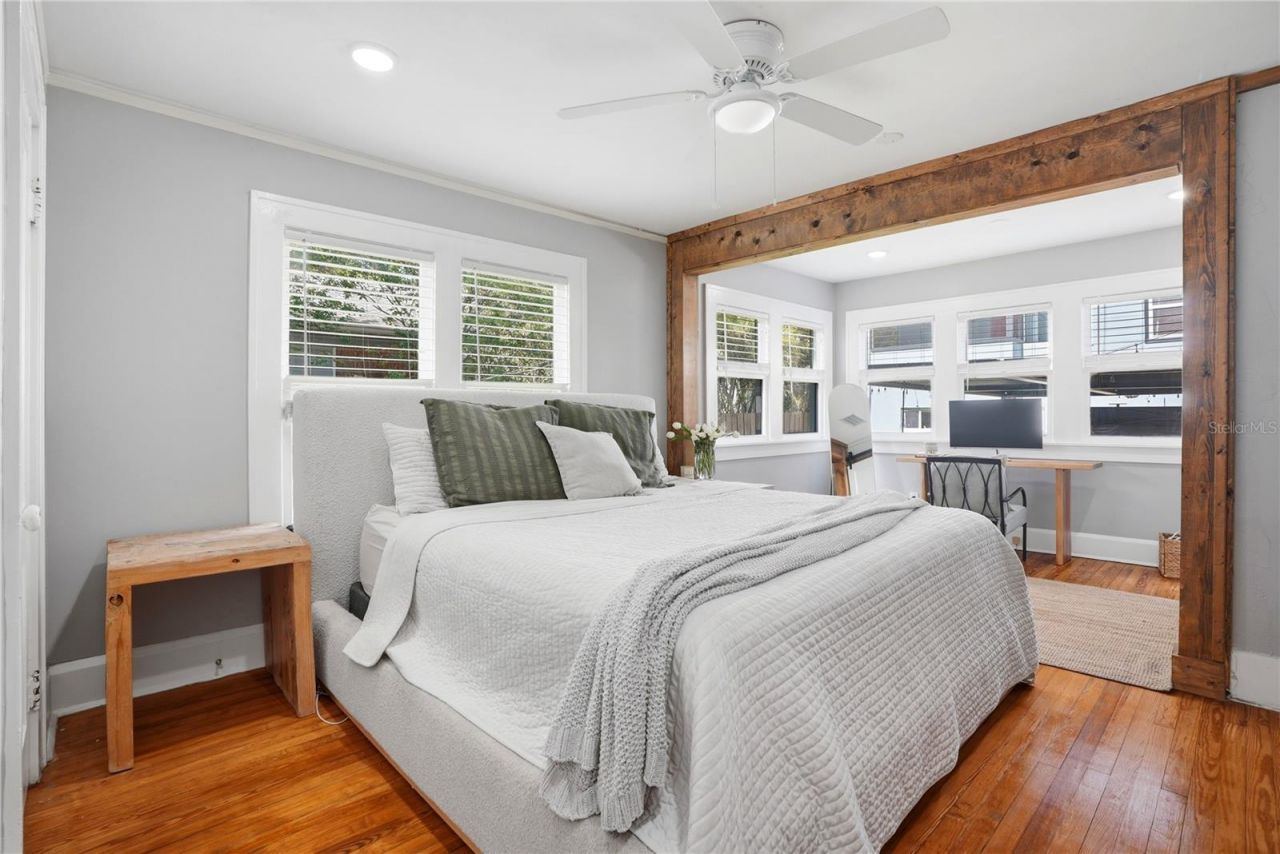 1011 14th Street N, Saint Petersburg, FL 33705 Photo