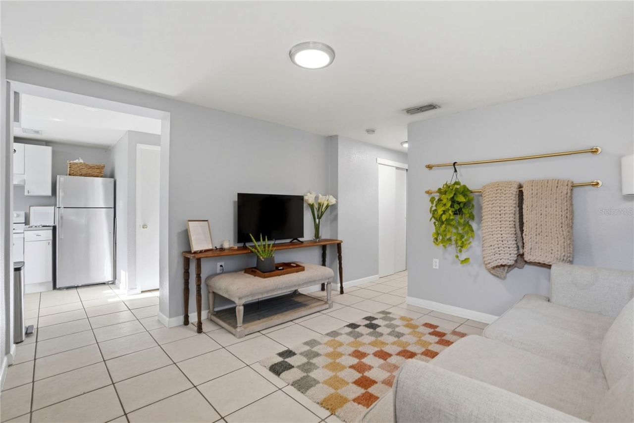 1011 14th Street N, Saint Petersburg, FL 33705 Photo