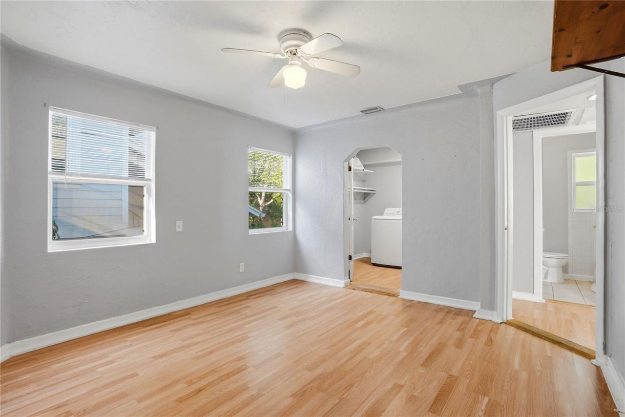 1011 14th Street N, Saint Petersburg, FL 33705 Photo