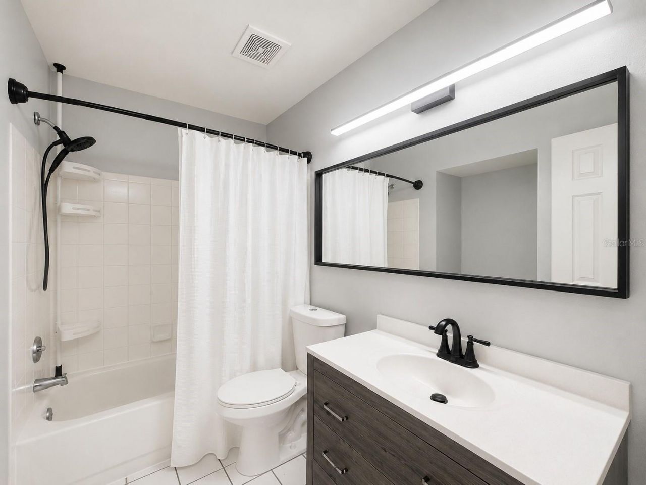2400 Feather Sound Drive, Unit 223, Clearwater, FL 33762 Photo