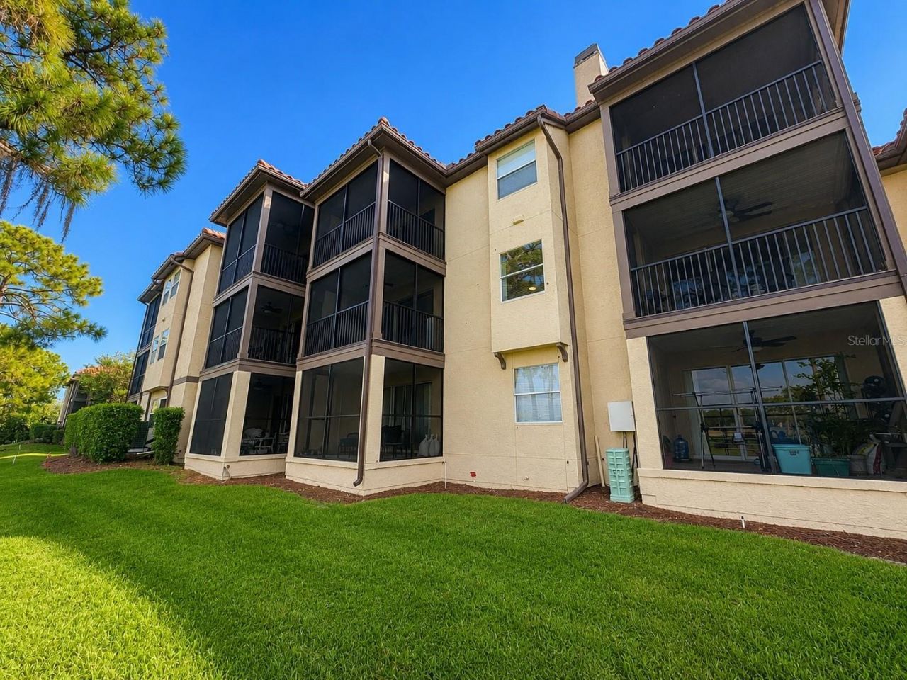 2400 Feather Sound Drive, Unit 223, Clearwater, FL 33762 Photo