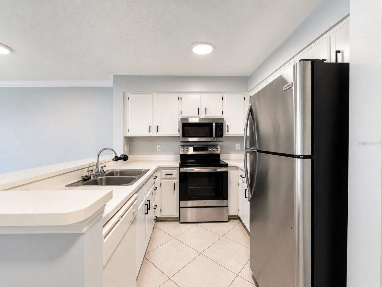 2400 Feather Sound Drive, Unit 223, Clearwater, FL 33762 Photo