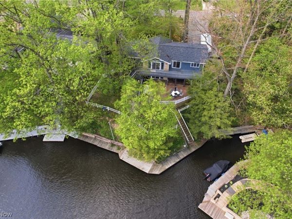 2410 Plum Creek Drive, Roaming Shores, OH 44084