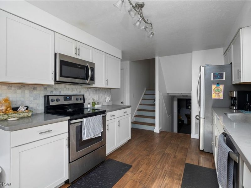 4958 Northview Court, Vermilion, OH 44089 Photo 8
