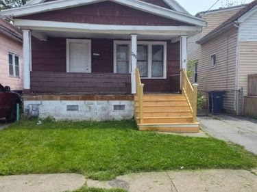 203 Roslyn Street, Buffalo, NY 14215