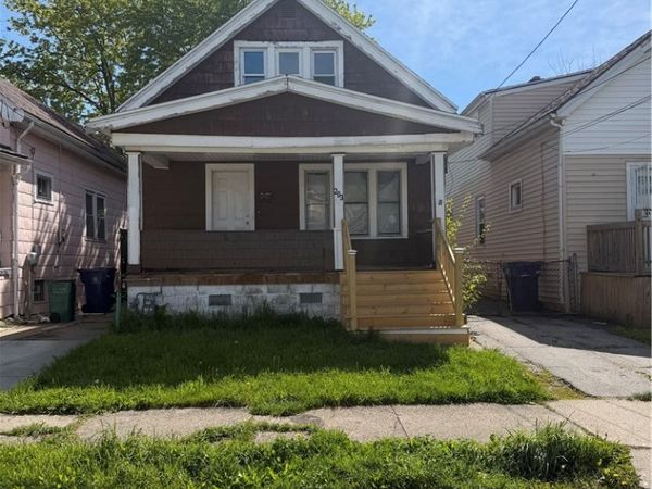 203 Roslyn Street , Buffalo, NY 14215