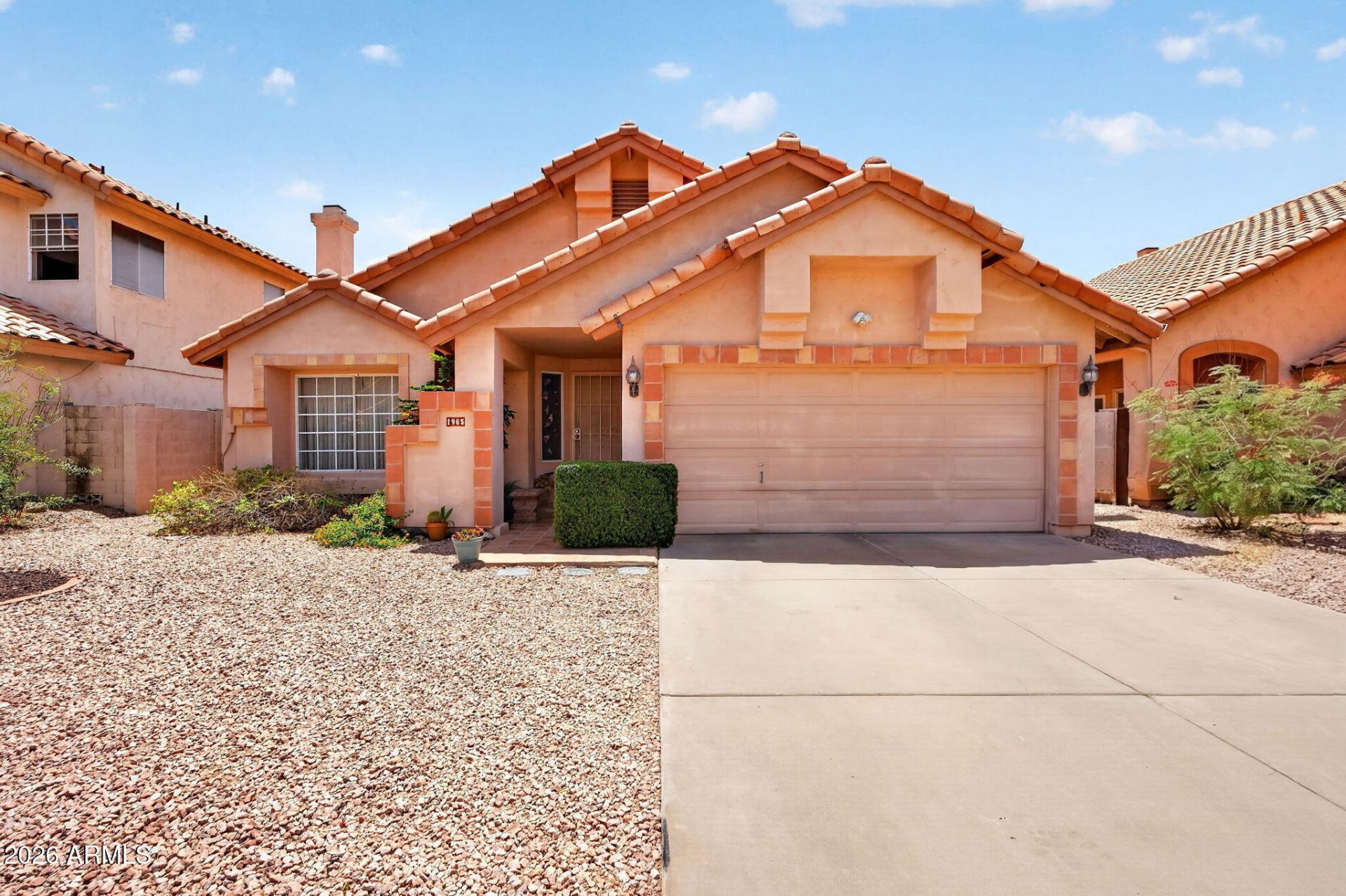 1965 E Morrow Drive, Phoenix, AZ 85024 Main Photo