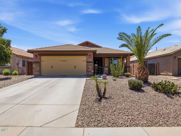 2215 E HAZELTINE Way, Gilbert, AZ 85298