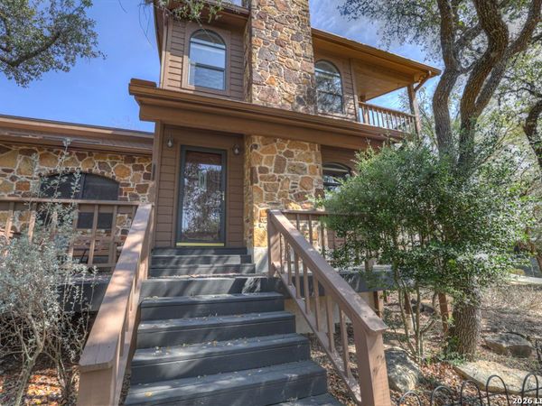 1560 ROADRUNNER LN, Canyon Lake, TX 78133