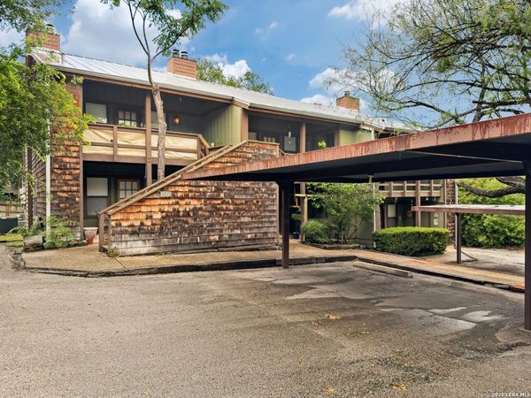 415 Albany, Unit F, Alamo Heights, TX 78209