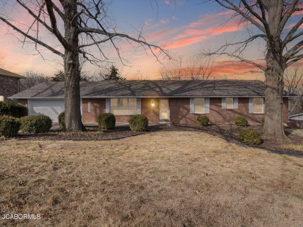 1329 VISTA CAMPO , Jefferson City, MO 65109
