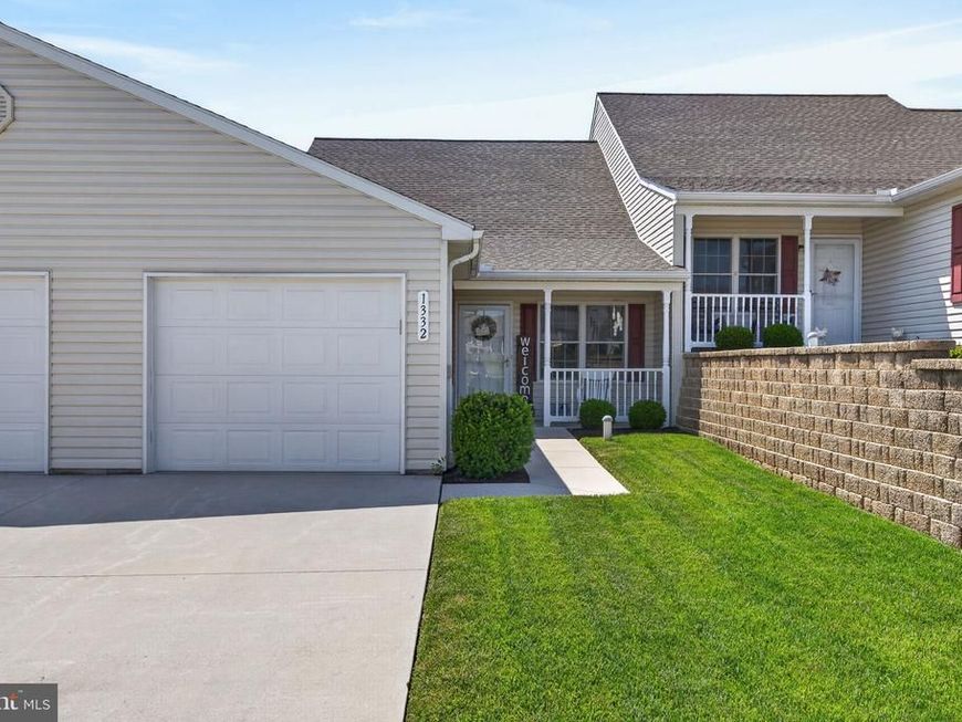 1332 Pleasant View Drive, Unit 75, Spring Grove, PA 17362 Main Photo