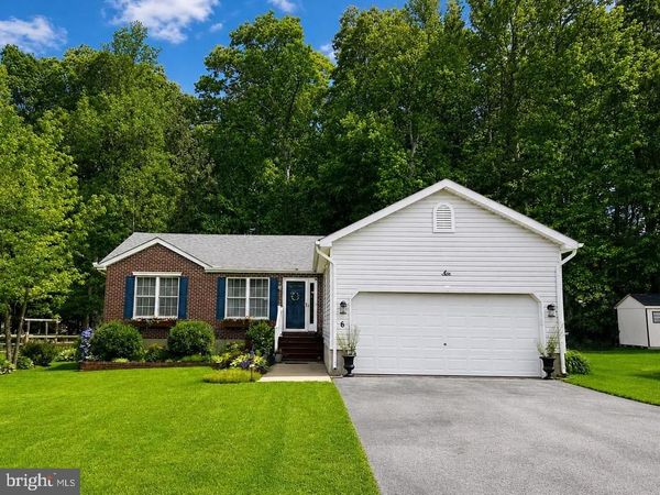 6 KINGS COURT , ELKTON, MD 21921