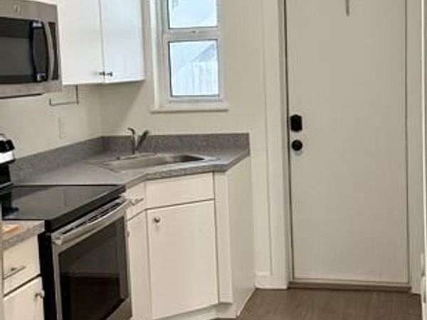 717 2nd Avenue S, Unit 8, Lake Worth Beach, FL 33460