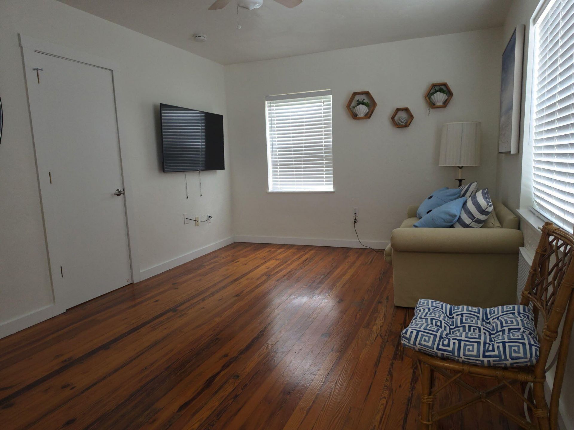 717 2nd Avenue S, Unit 8, Lake Worth Beach, FL 33460 Photo
