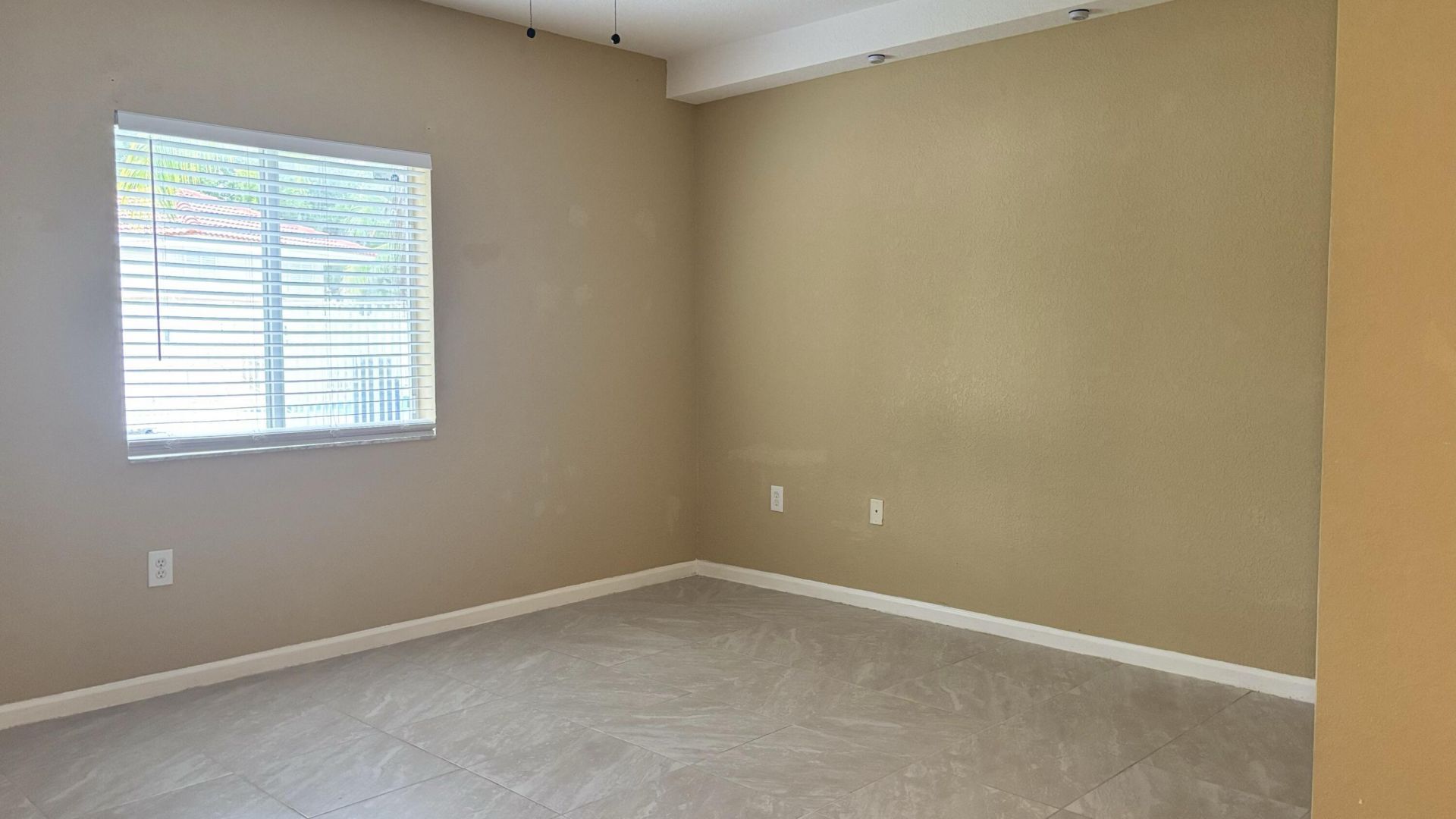 1103 Golden Lakes Boulevard, Unit 1011, West Palm Beach, FL 33411 Photo