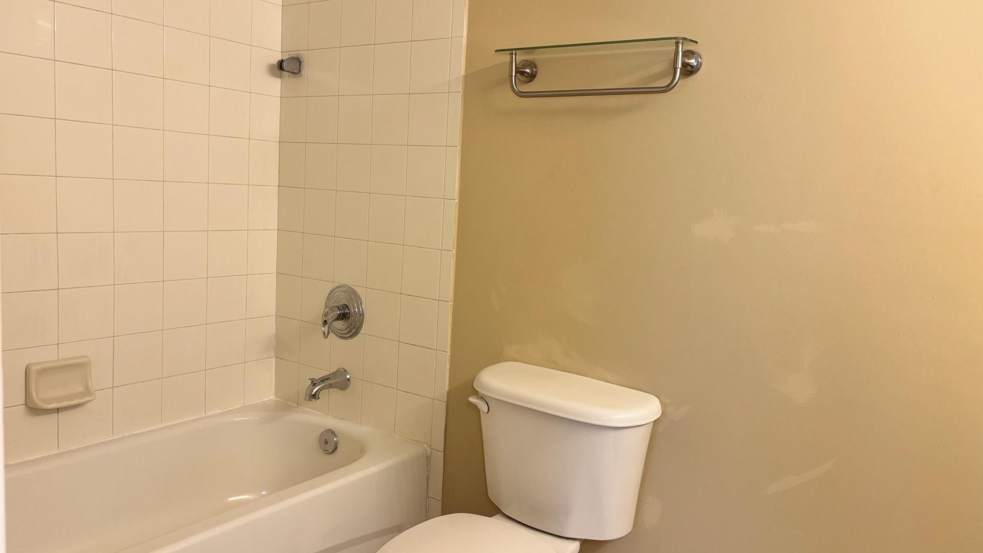 1103 Golden Lakes Boulevard, Unit 1011, West Palm Beach, FL 33411 Photo