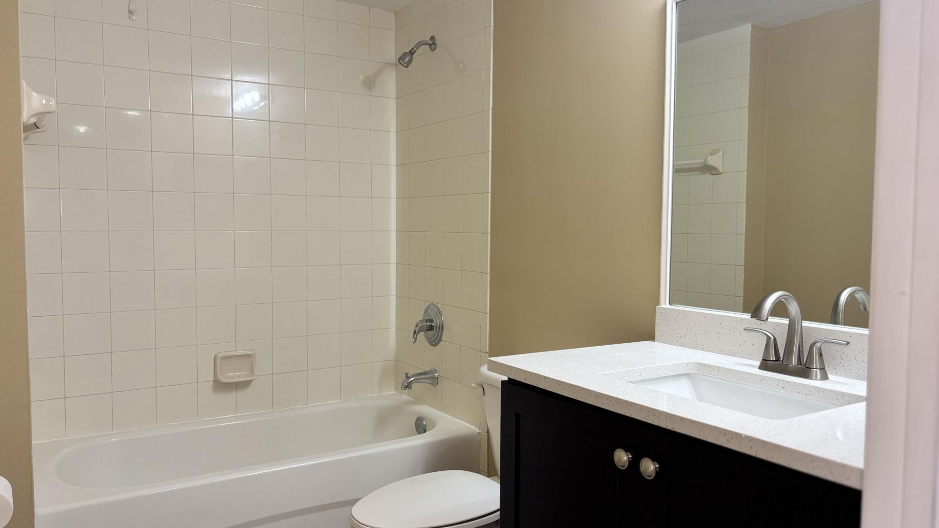 1103 Golden Lakes Boulevard, Unit 1011, West Palm Beach, FL 33411 Photo
