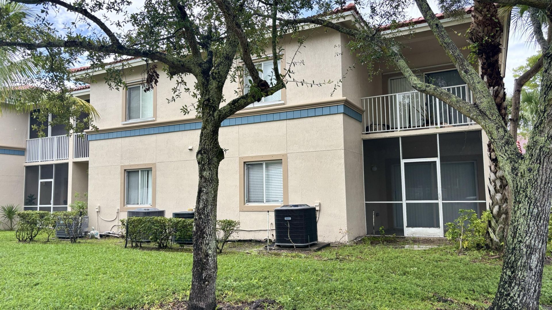 1103 Golden Lakes Boulevard, Unit 1011, West Palm Beach, FL 33411 Photo