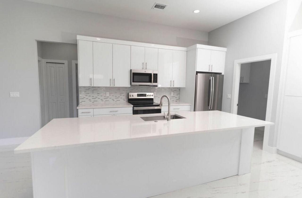 1221 SW Alcantarra Boulevard, Port Saint Lucie, FL 34953 Photo