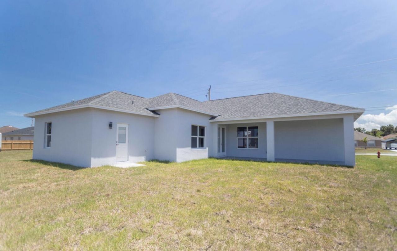 1221 SW Alcantarra Boulevard, Port Saint Lucie, FL 34953 Photo