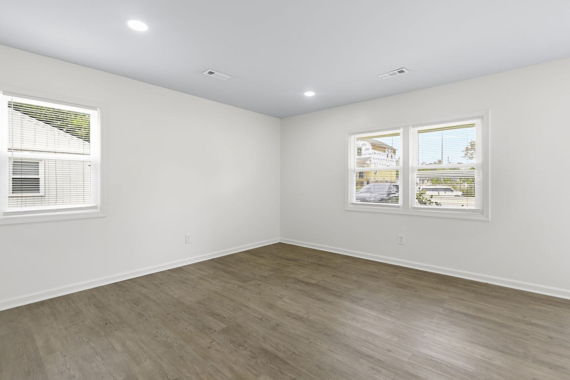 3119 Azalea Drive Photo 6