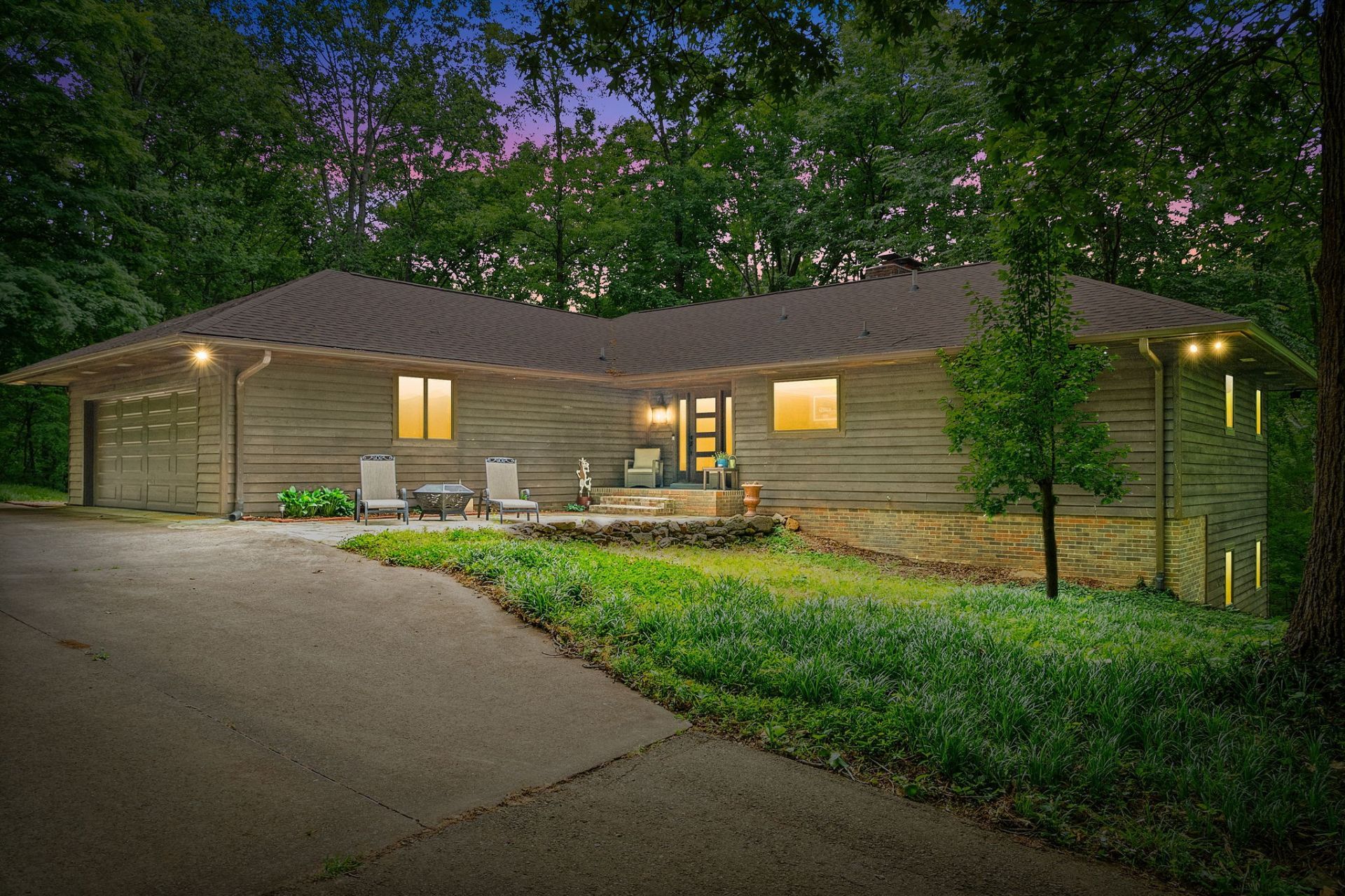 628 Chesterfield Cir, Clarksville, TN 37043 Main Photo