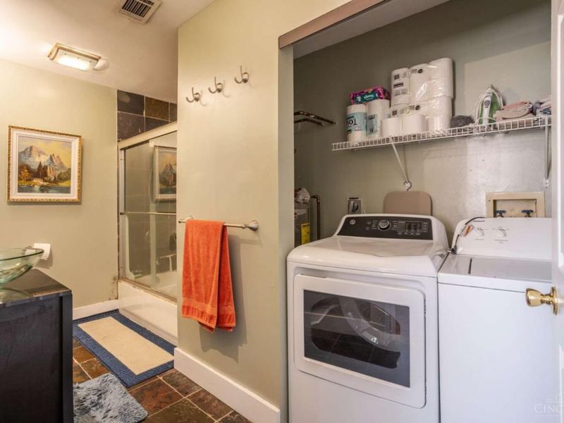 1407 Main Street, Unit 4, Cincinnati, OH 45202 Photo 11