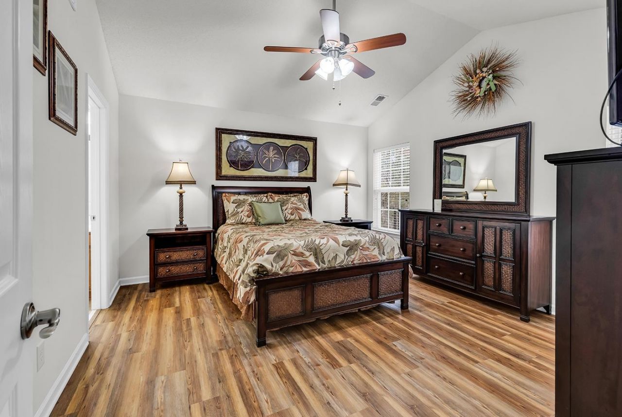 765 Riverward Dr.  Photo 10