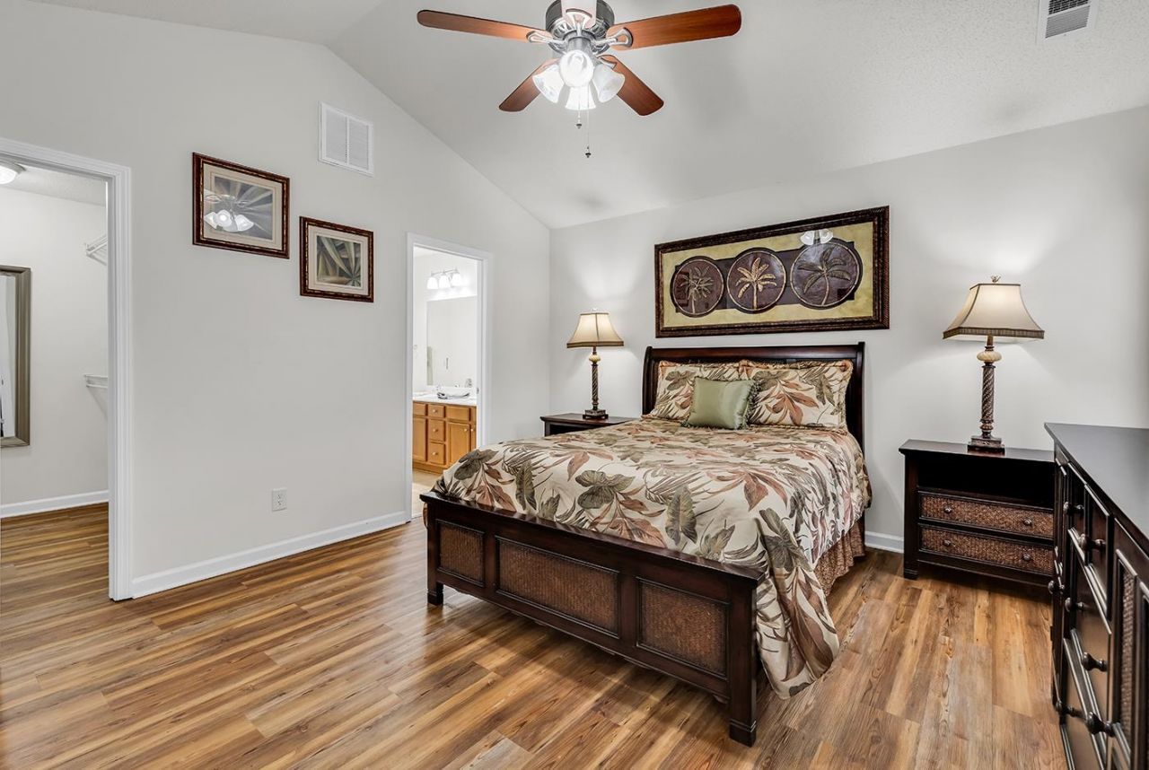 765 Riverward Dr.  Photo 11
