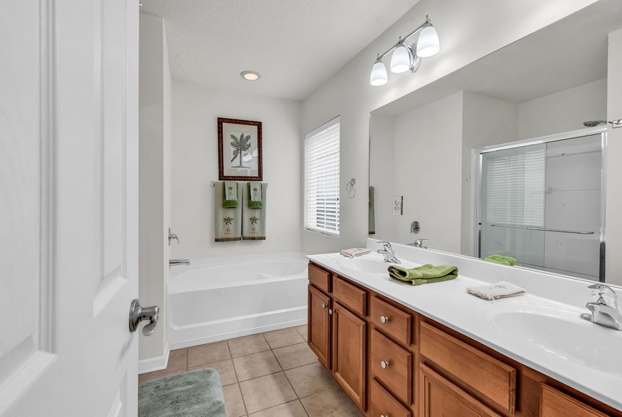 765 Riverward Dr.  Photo 12