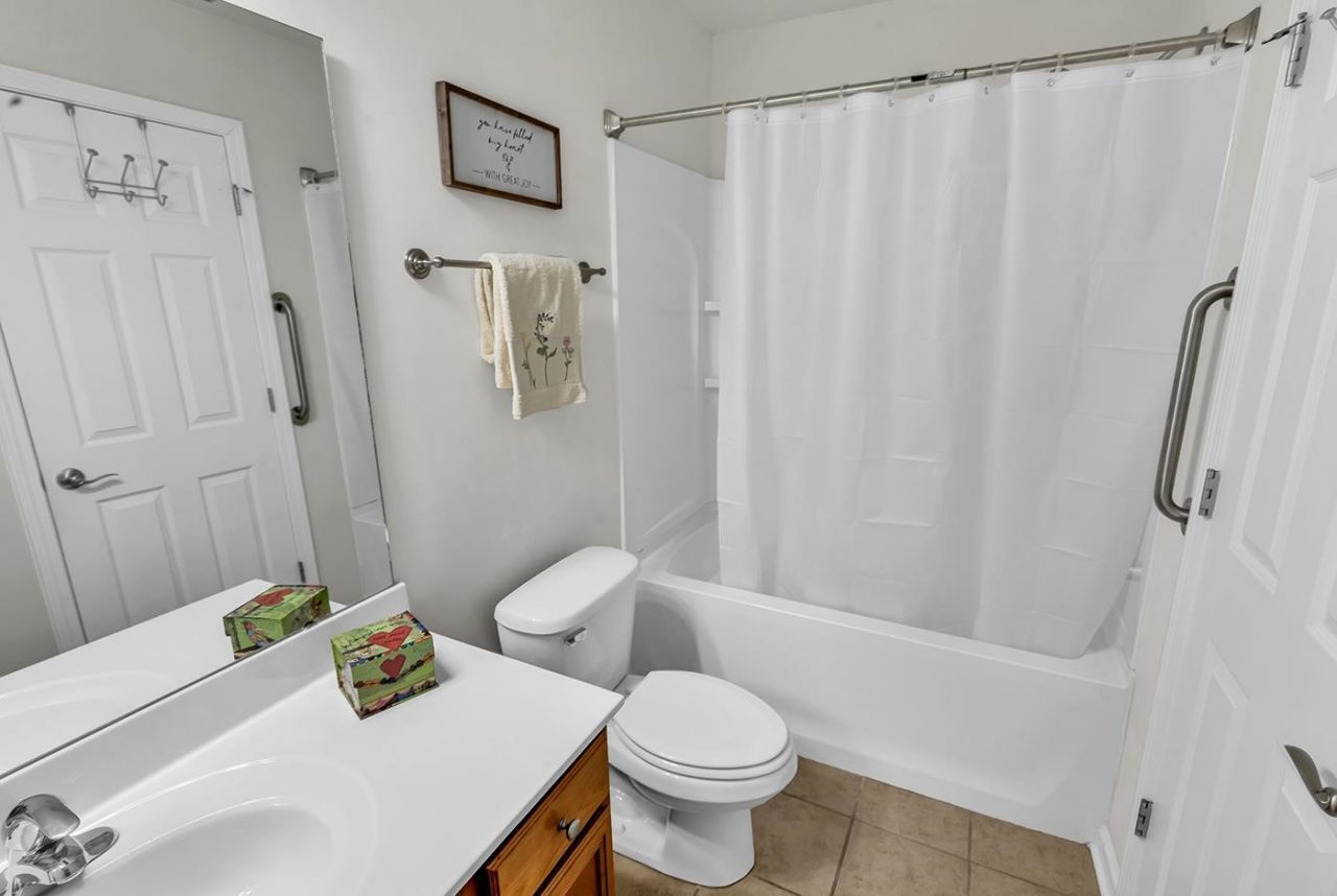 765 Riverward Dr.  Photo 16