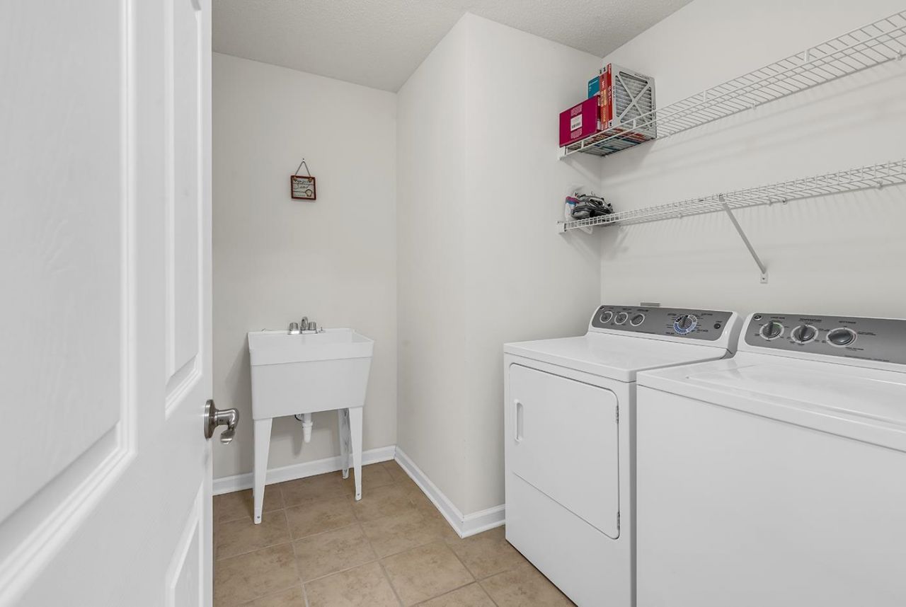 765 Riverward Dr.  Photo 17