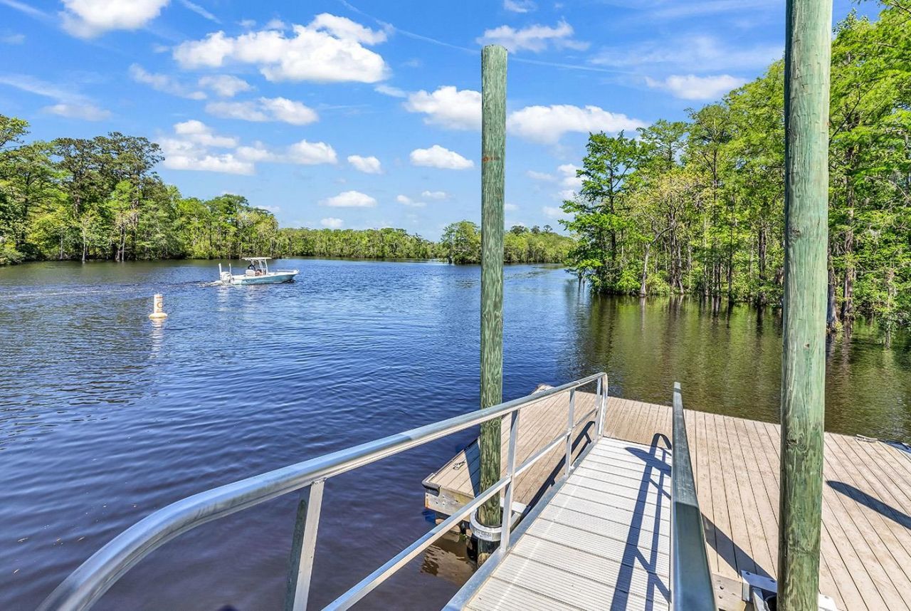 765 Riverward Dr.  Photo 29