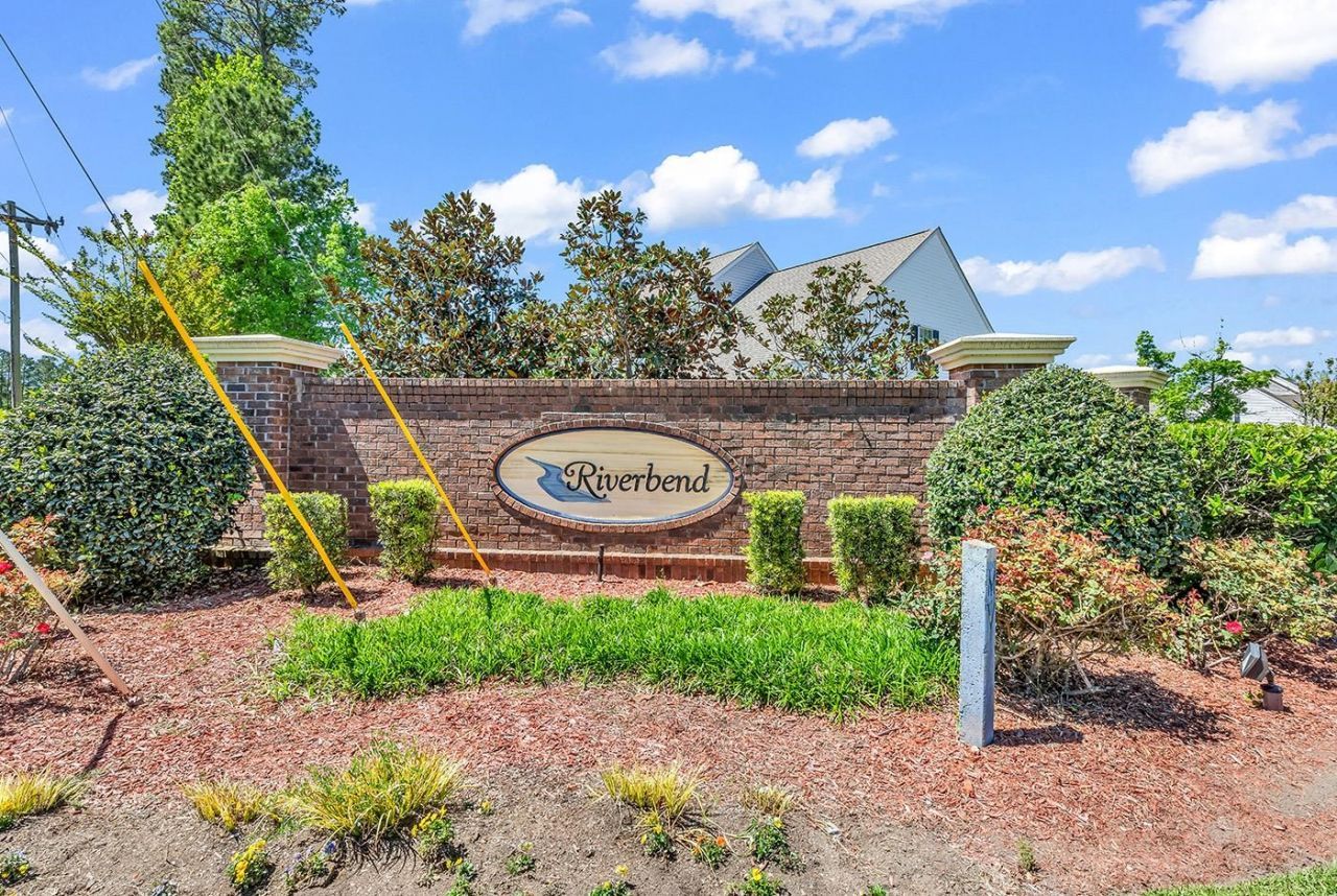 765 Riverward Dr.  Photo 33