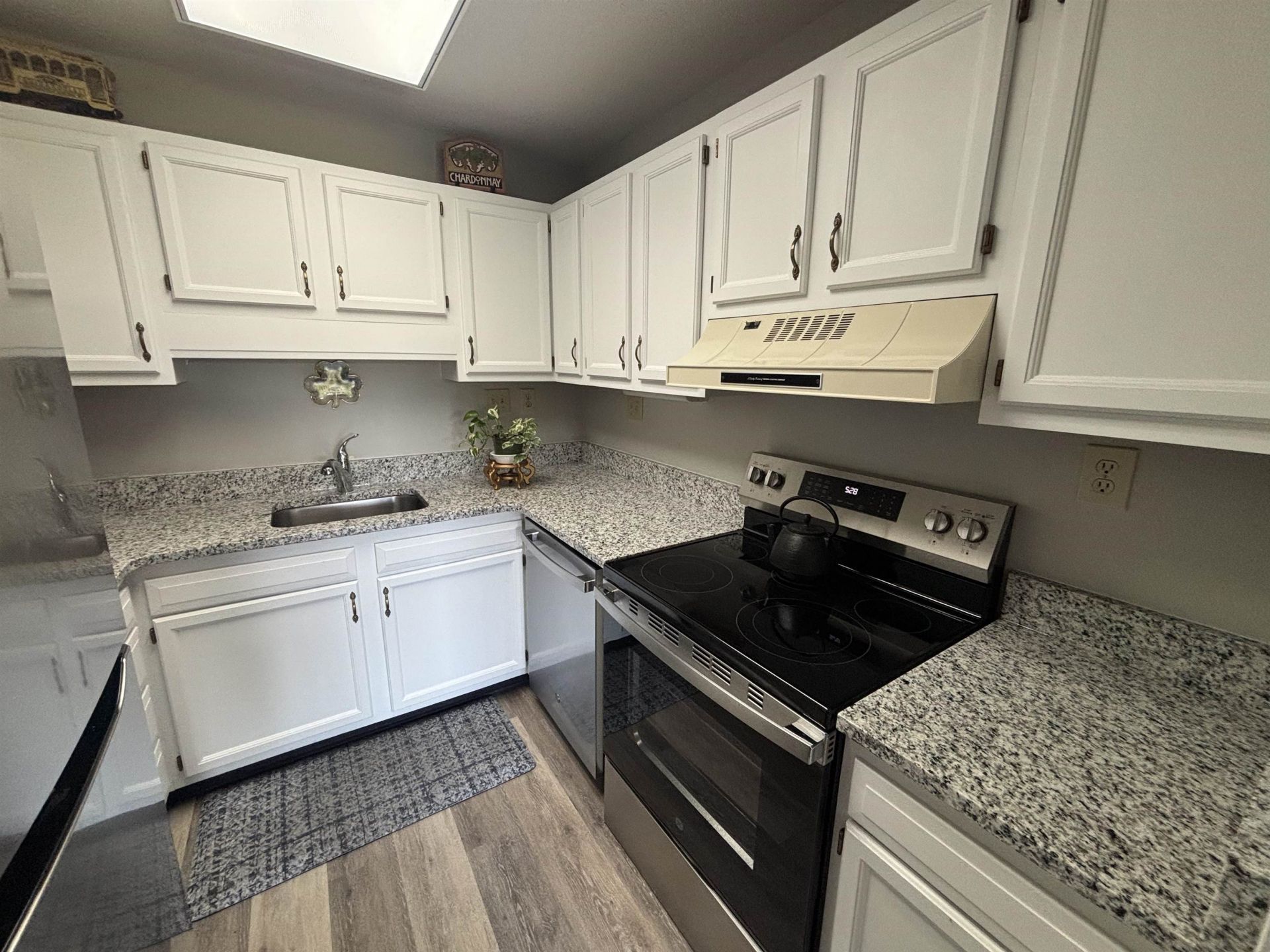 5001 Little River Rd. Photo 9