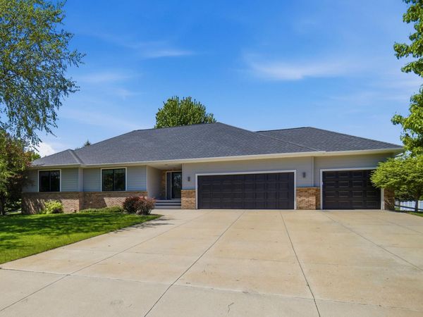 1406 26th Street SW, Austin, MN 55912