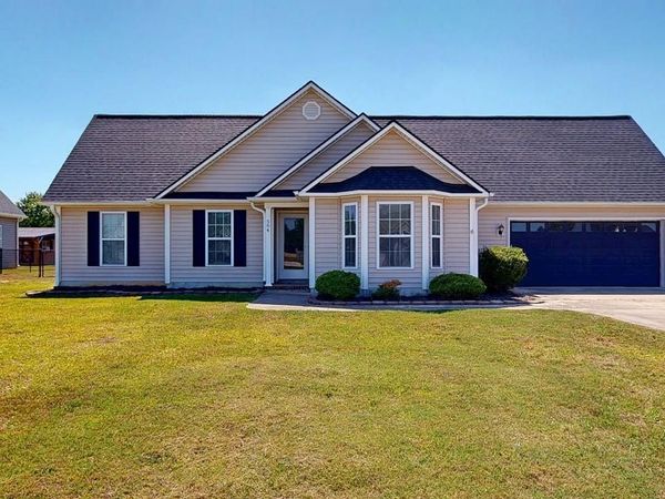 504 Planters Ridge Drive , Pikeville, NC 27863