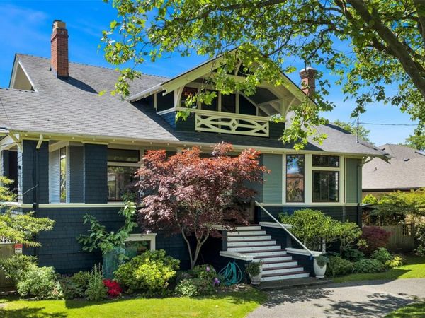 2753 Cavendish Ave , Oak Bay, BC V8R 2G7