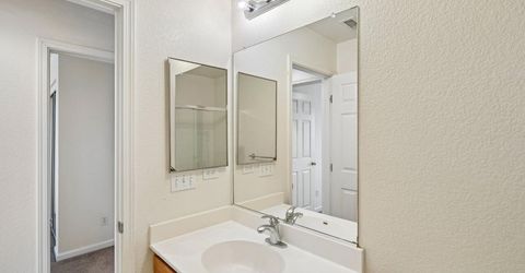 13468 Pipestone St, Lathrop, CA 95330 Photo