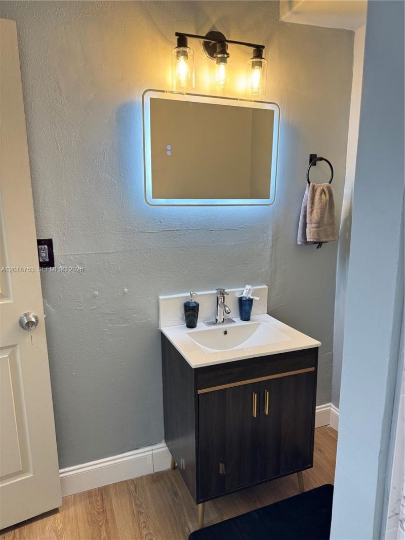 414 N 60th Way , Unit 2, Hollywood, FL 33024 Photo
