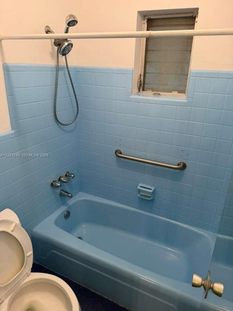 5127 Alton Rd , Miami Beach, FL 33140 Photo