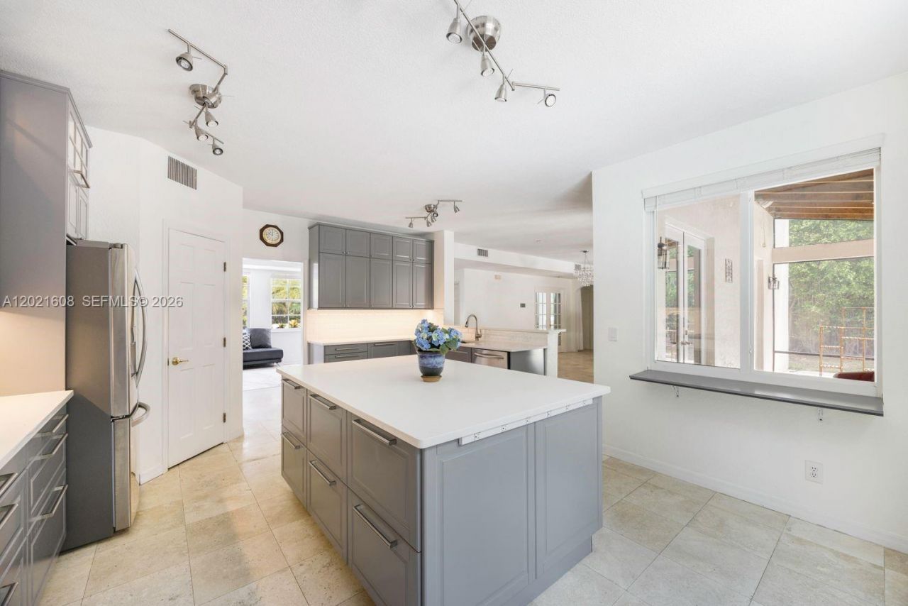 8204 SW 171st St, Palmetto Bay, FL 33157 Photo